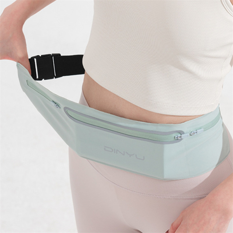 Sports Waist Pack Fanny Pack W - Running Gear For Beginners のレビューと価格