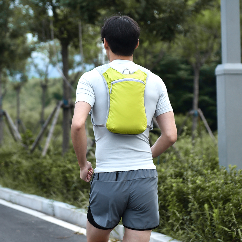 Multi Functional Water Bag Ves - Running Gear Water のレビューと価格