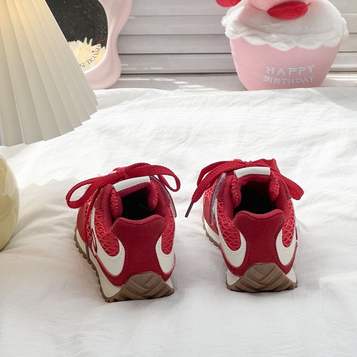 New Sanrio Hello Kitty Girls C - Running Gear For Beginners のレビューと価格